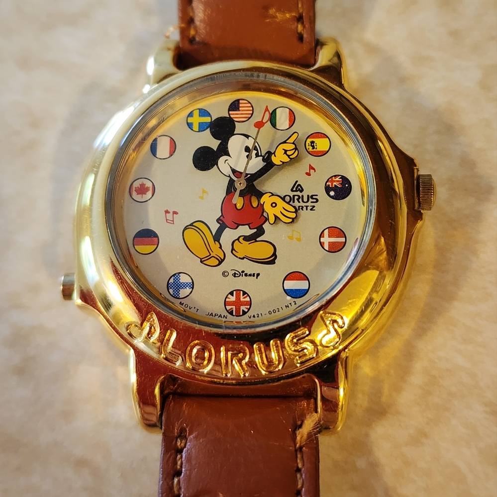 EUC! Vintage Gold Musical Mickey Mouse Watch with Brown Leather Strap